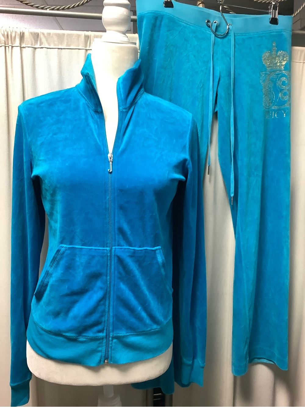 Juicy Couture velour pants 32” zip up hoodie